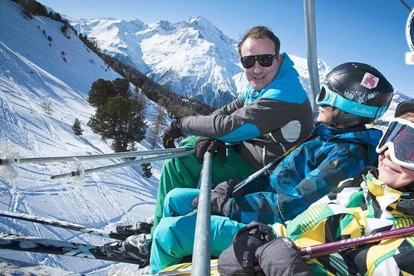 skidresor alperna sportlov,Val Cenis bra för barn-familj,liftnära boende,familjevänligt,barnvänligt,snösäkert hela vintern, billigt,billigt liftkort,skidresor alperna nyår,billig skidresa alperna nyår,en pärla i alperna för familjen,liftnära hotell billigt,bo nära lift,billiga skidresor alperna,mycket snösäker skidresa,nyår i alperna,alperna nyårsresa,snösäker nyårsresa alperna,upp på 3000 m utan kabin